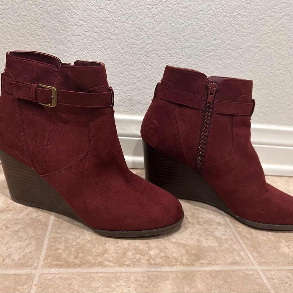 Brand New Market & Spruce Serah Suede Bootie